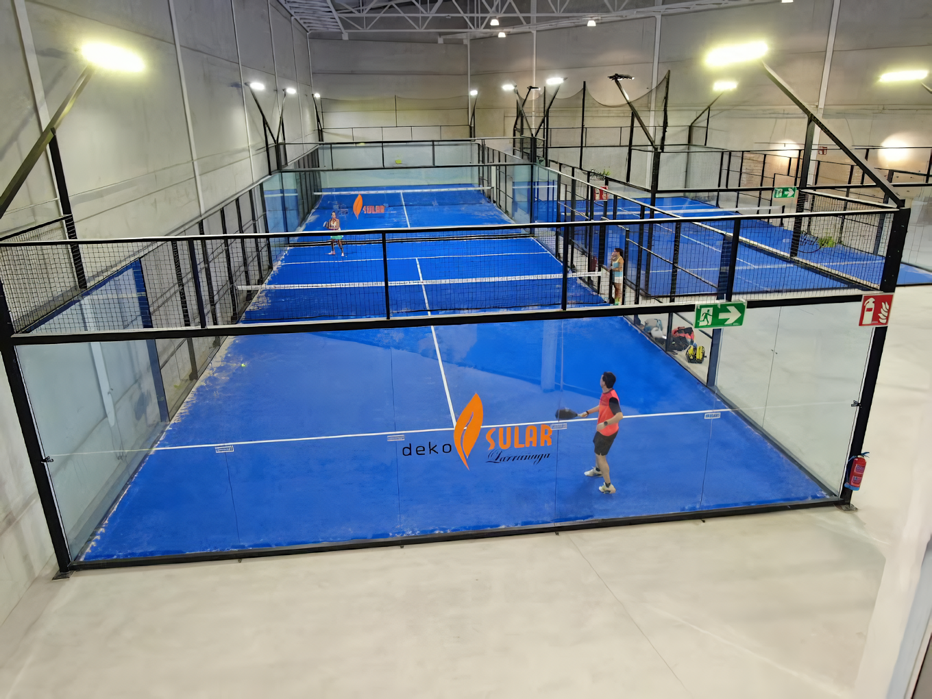 Proyecto Bertatik: Padel 21 en Astigarraga. Paneles prefabricados de hormigón para cerramientos